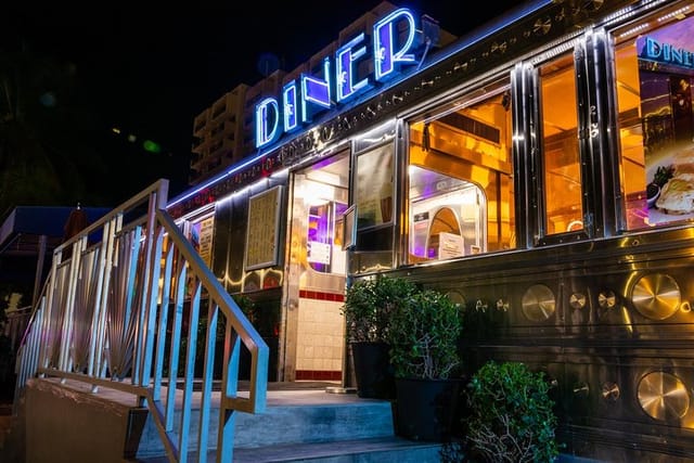 11th Street Diner - Miami Haunts - Walking Ghost Tour